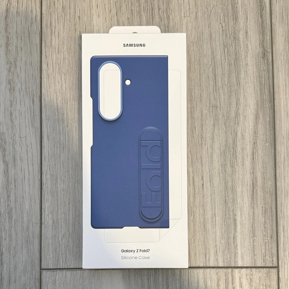 Samsung Galaxy Z Fold7 Blue Silicone Cover